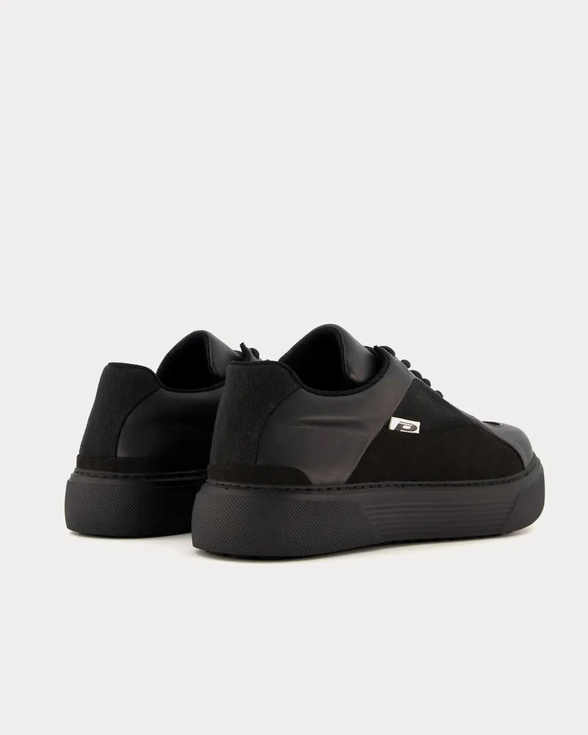 021 University Black Low Top Sneakers