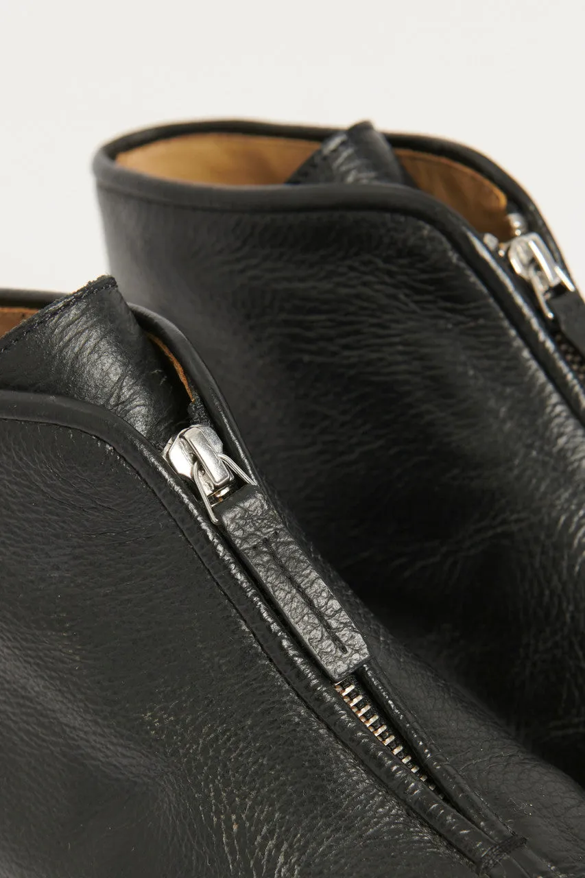Black Pebbled Leather Zip Front Preowned Boots