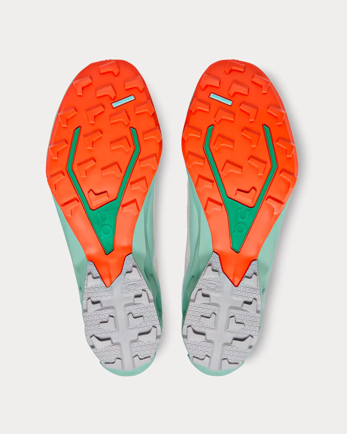 Cloudventure Peak 3 Undyed-White Running Shoes