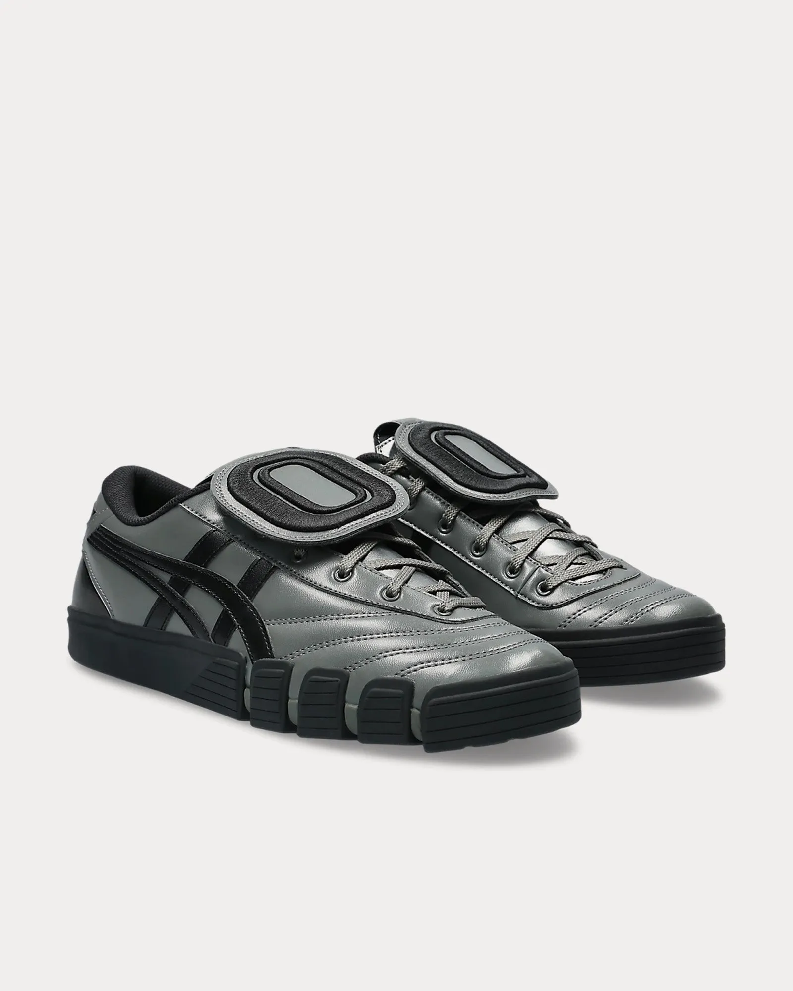 Gel-Flexkee Pro Gunmetal / Black Low Top Sneakers