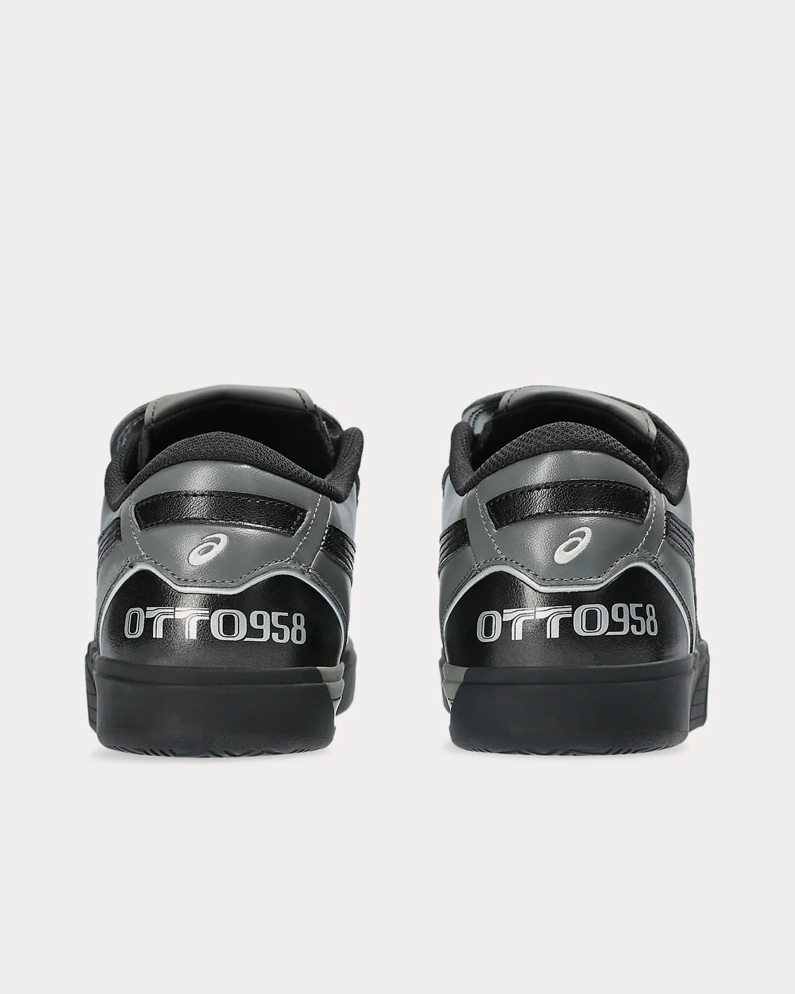 Gel-Flexkee Pro Gunmetal / Black Low Top Sneakers
