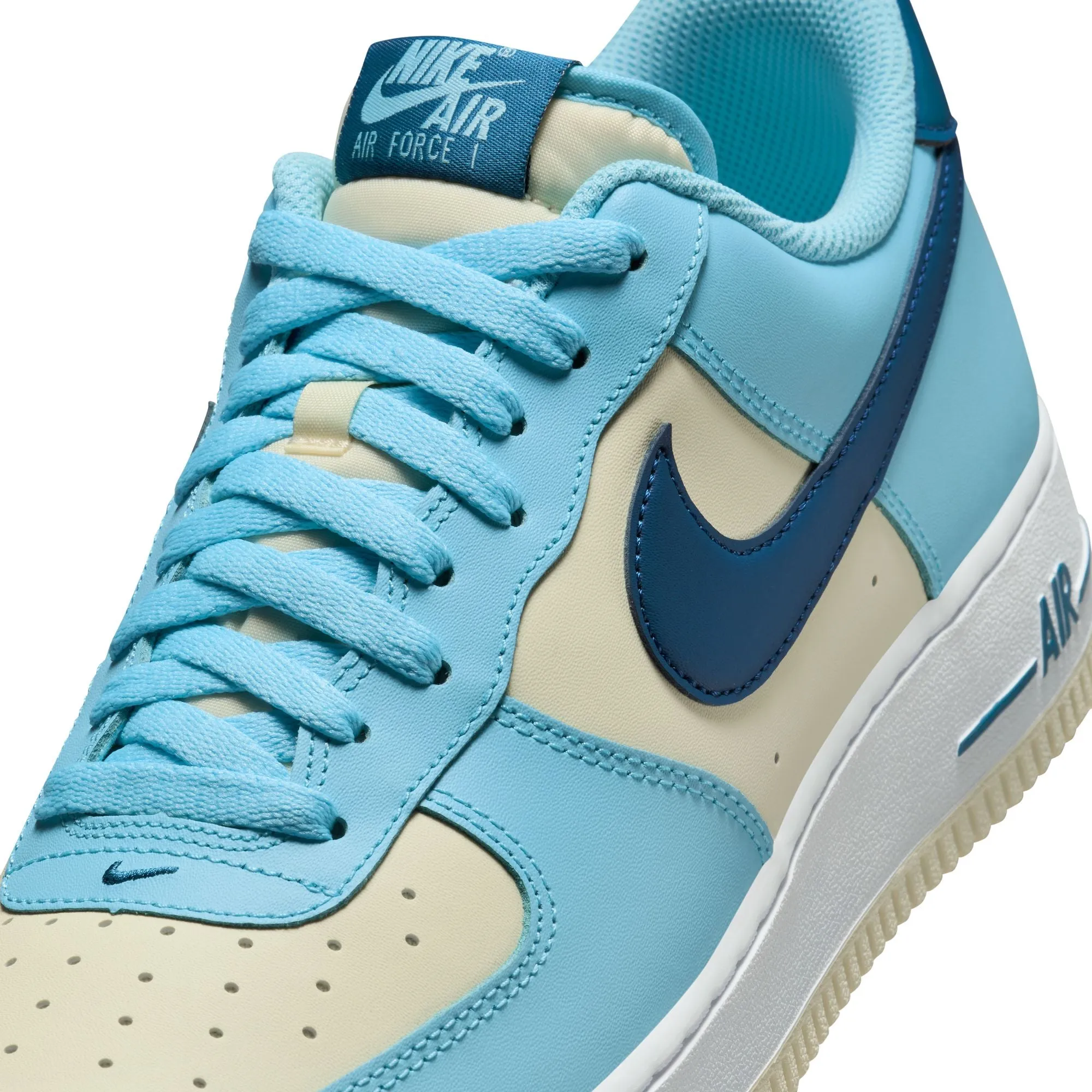 MENS NIKE AIR FORCE 1 '07 (AQUARIUS BLUE)