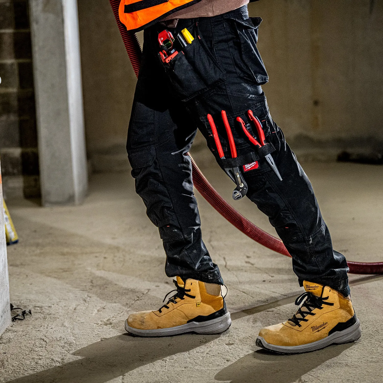 Milwaukee FLEXTRED™ S3S Mid Cut Beige Safety Boots