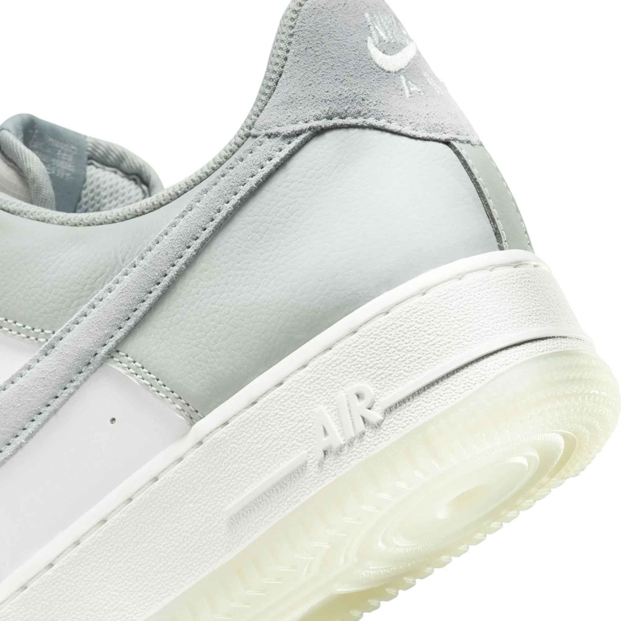 Nike - Air Force 1 '07 LV8 ~ Light Silver