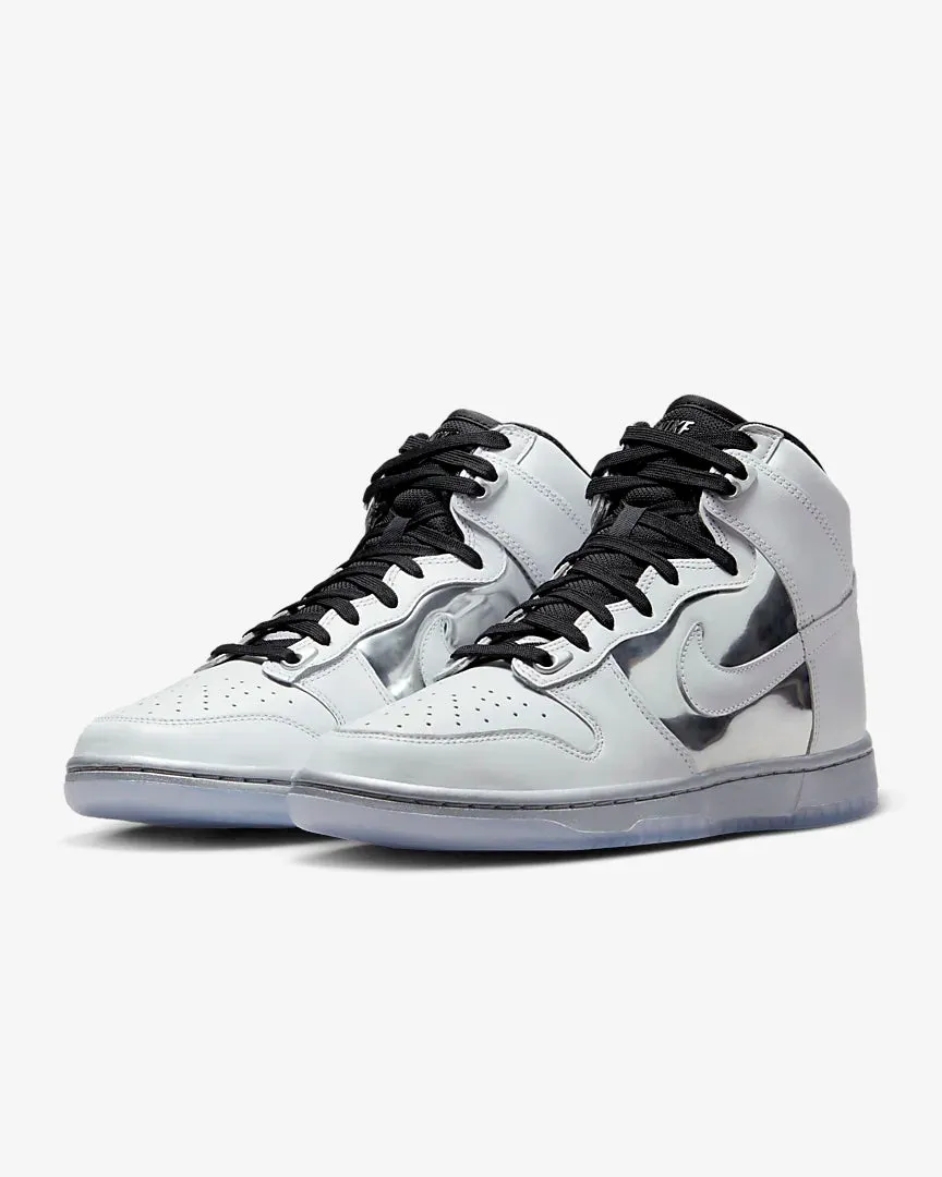 Nike W Dunk Hi SE - White / Metallic Silver / Black