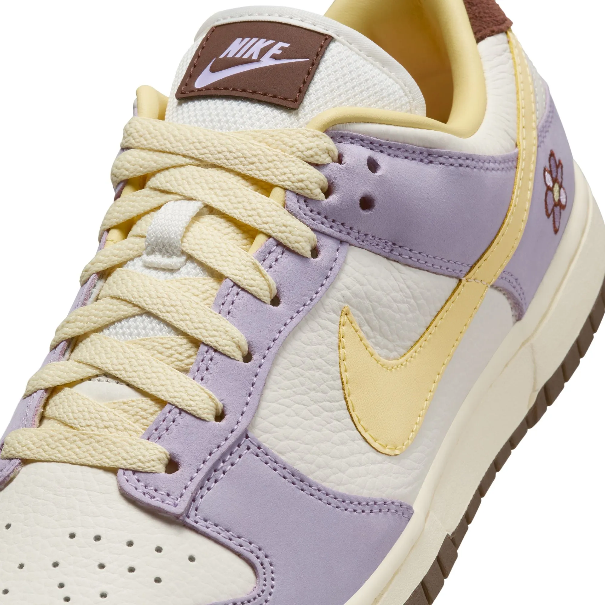 Nike - W Dunk Low Premium ~ Lilac Bloom