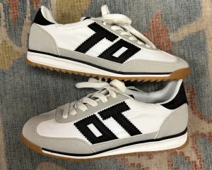 overtime sneaker -black/white