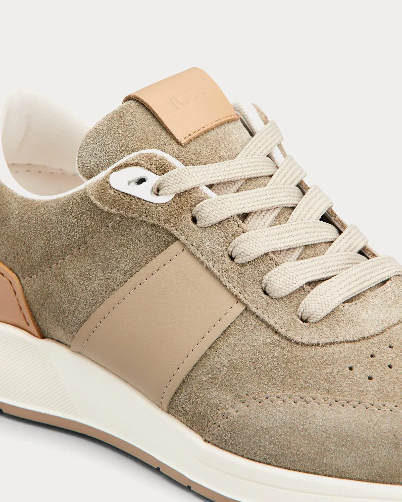 Runner Suede Beige / Brown Low Top Sneakers