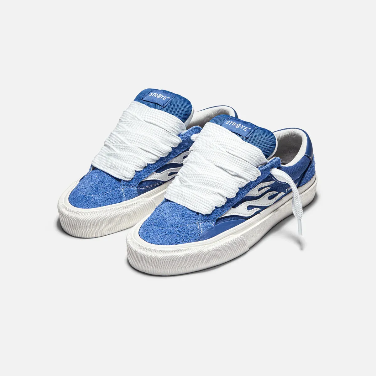STRAYE Logan Puff Blue Sneakers