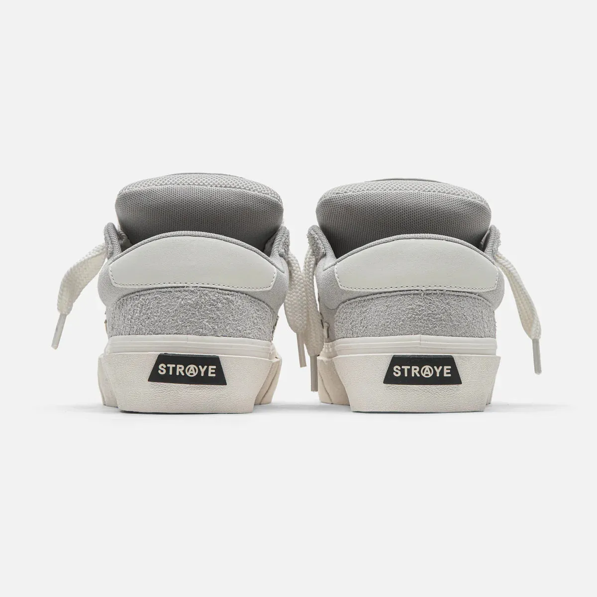 STRAYE Logan Puff Silver Sneakers