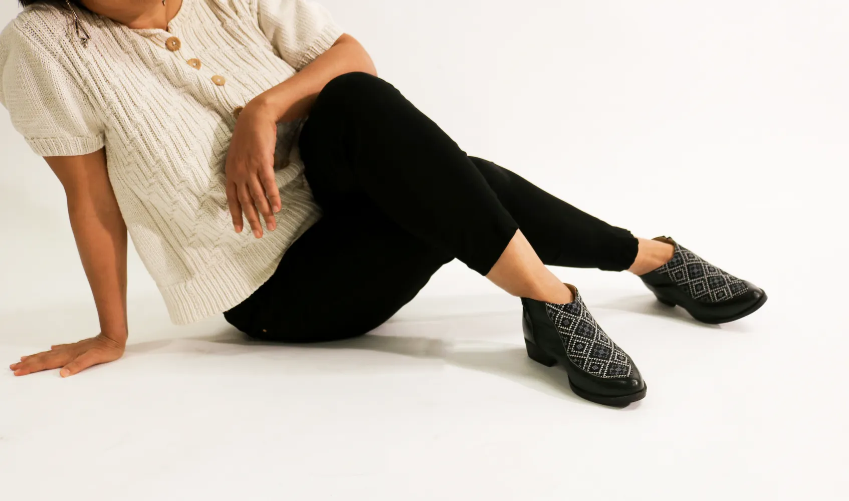 Tatreez Bootie in Black