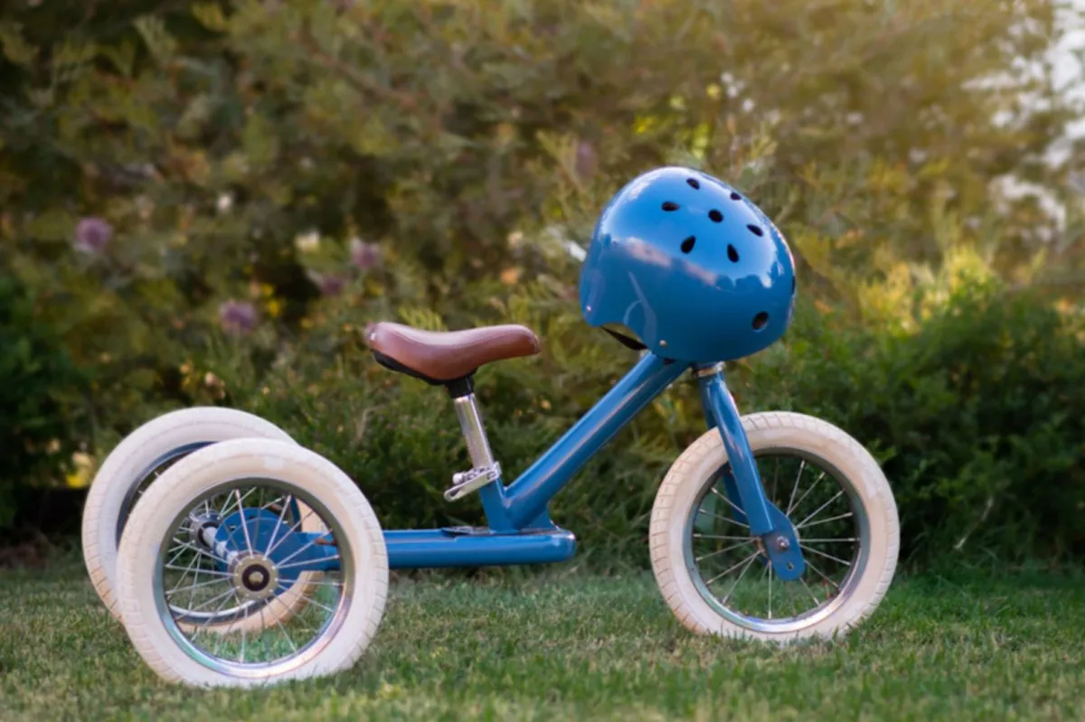 Vintage Blue Helmet - CoConut Helmets