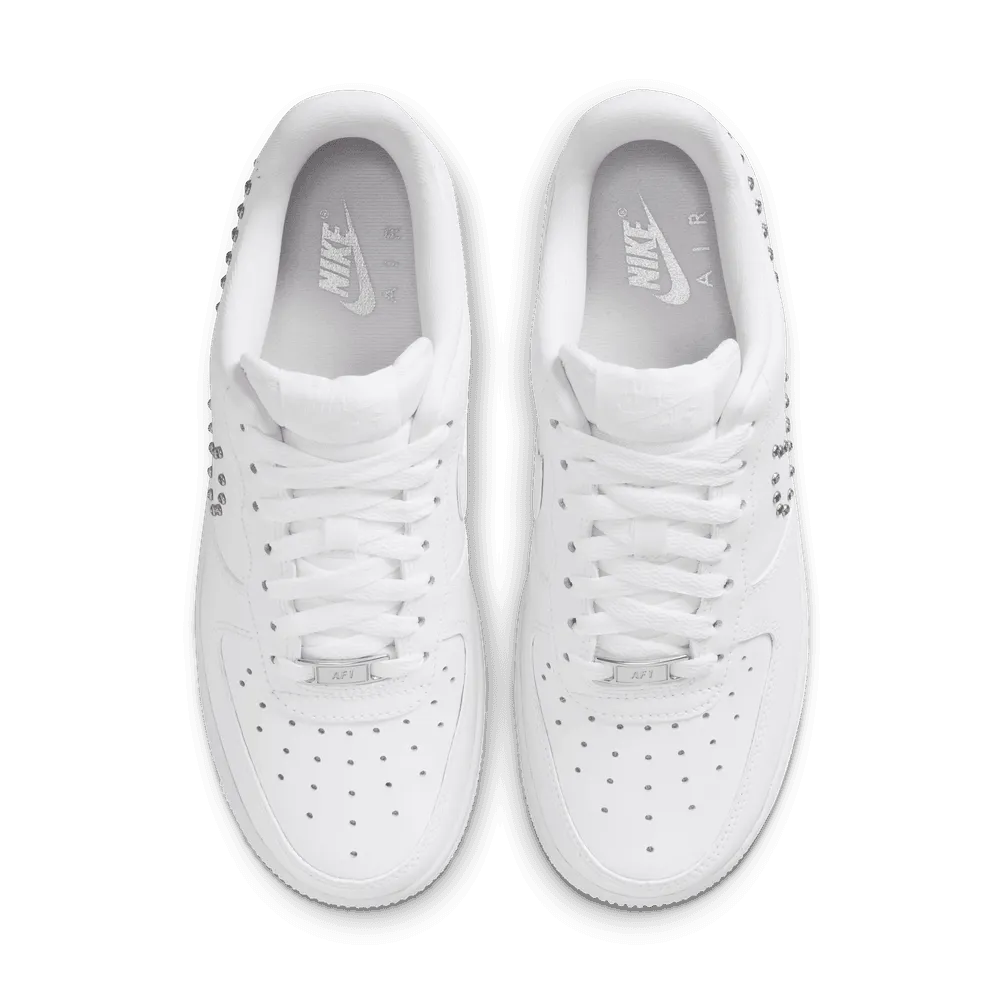WOMENS AIR FORCE 1 '07 WHITE/CHROME-METALLIC SILVER